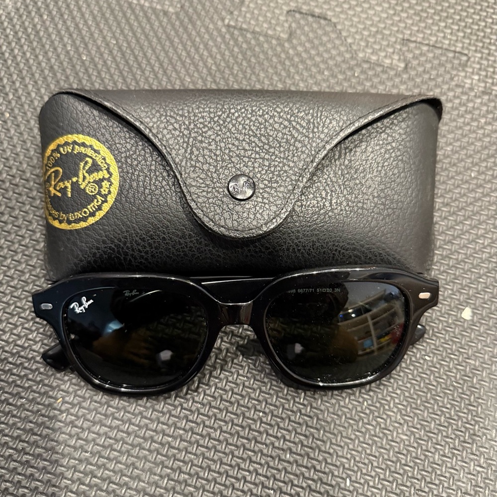 Ray-Ban Black Sunglasses with Case